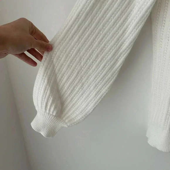 Andree  by unit Mock Neck Ribbed White Sweater - Picture 5 of 8